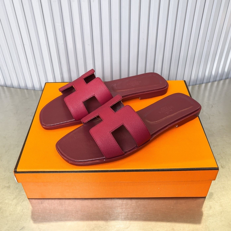 H**mes slippers